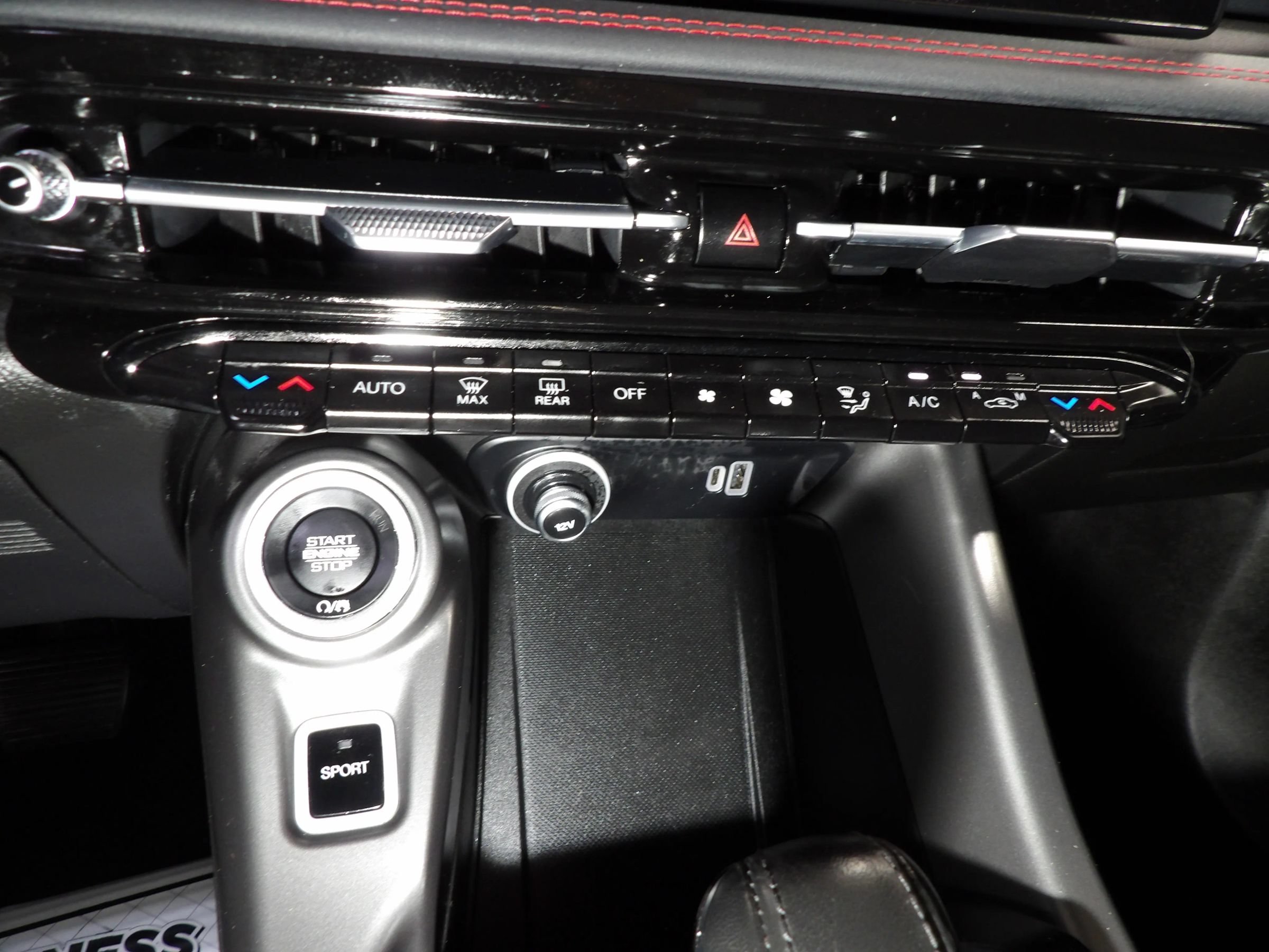 Used 2024 Dodge Hornet R/T AWD/4WD image 16