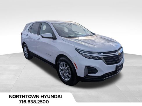 Used 2022 Chevrolet Equinox LT image 1