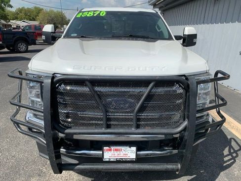 Used 2021 Ford F250 Lariat w/ Lariat Ultimate Package image 2