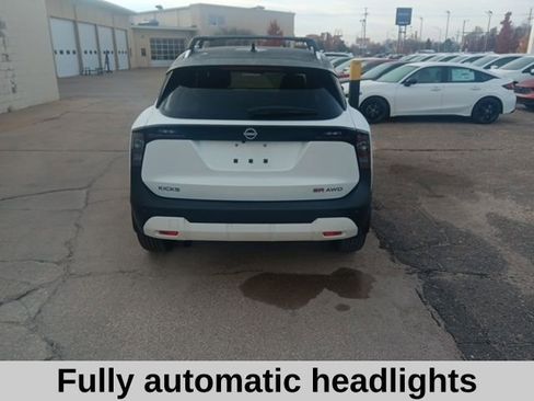 New 2026 Nissan Kicks SR w/ Cold Weather Package image 6