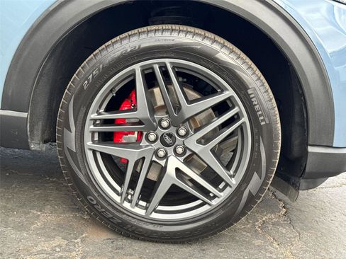 Used 2025 Ford Explorer ST image 6