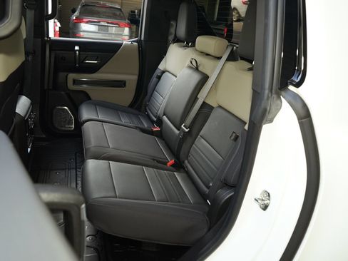 Used 2026 GMC Hummer EV 4x4 Crew Cab w/ LPO, Dark Essentials Package image 16