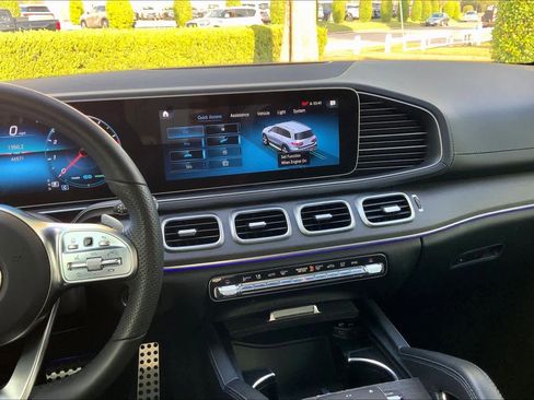 Used 2022 Mercedes-Benz GLS 450 4MATIC image 6