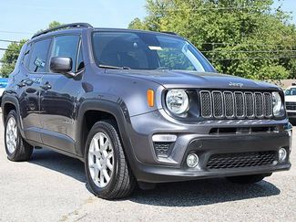 Used 2019 Jeep Renegade Latitude image 1