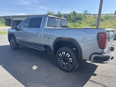 New 2026 GMC Sierra 2500 Denali Ultimate w/ Max Trailering Package AWD/4WD image 6