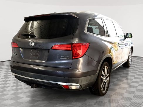Used 2017 Honda Pilot Elite image 2