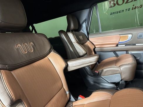 Certified 2025 Ford Expedition Max King Ranch image 18