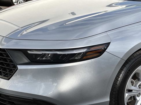 Certified 2025 Honda Accord LX image 27