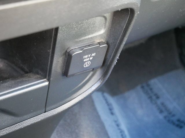 Used 2024 RAM 3500 Tradesman AWD/4WD image 23