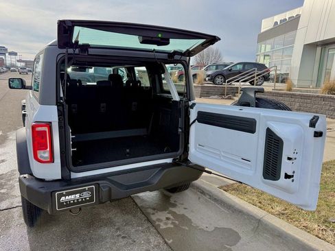 New 2025 Ford Bronco 4-Door image 14