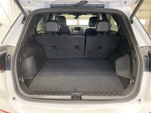 Used 2023 Chevrolet Equinox RS image 21