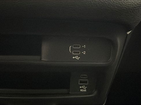 New 2026 Chrysler Pacifica Select AWD/4WD image 19