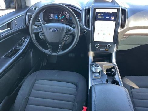 Used 2023 Ford Edge SE AWD/4WD image 16