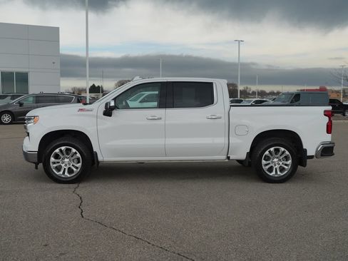 Used 2025 Chevrolet Silverado 1500 LTZ AWD/4WD image 10