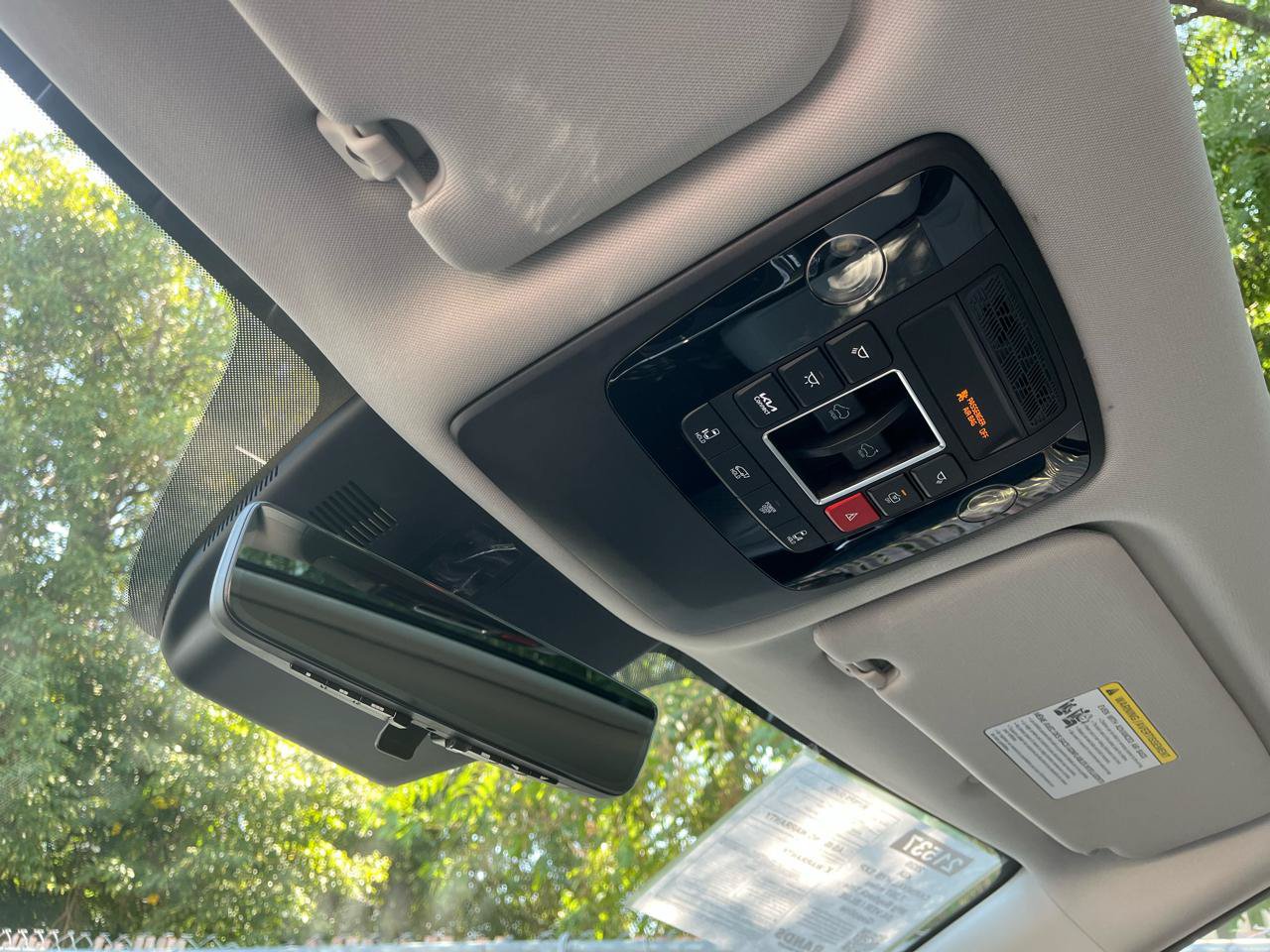 Used 2026 Kia Carnival SX Prestige FWD image 15