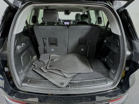 Used 2023 Jeep Grand Cherokee L Limited w/ Black Appearance Package image 28