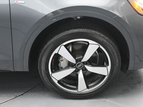 Used 2022 Audi Q5 2.0T Premium Plus image 13