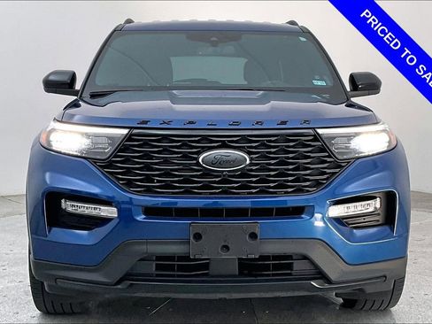 Used 2023 Ford Explorer ST-Line w/ Class IV Trailer Tow Package image 6