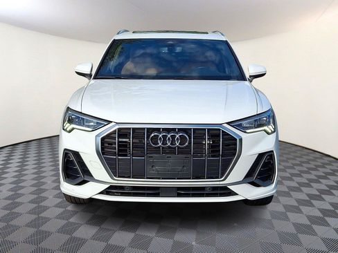 Used 2024 Audi Q3 2.0T Premium AWD/4WD image 2