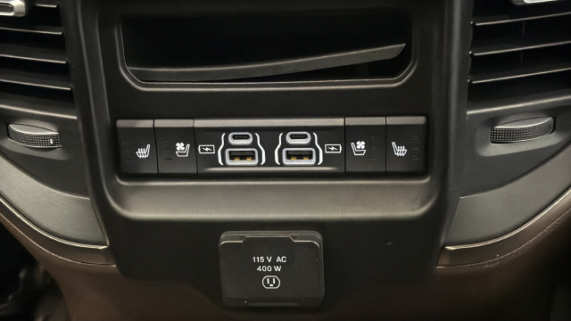 Used 2025 RAM 1500 Limited AWD/4WD image 39