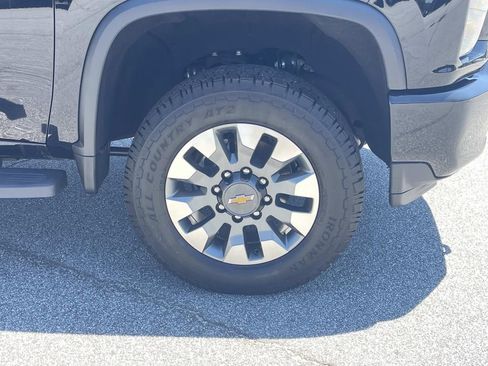 Used 2023 Chevrolet Silverado 2500 Custom w/ Custom Value Package AWD/4WD image 11