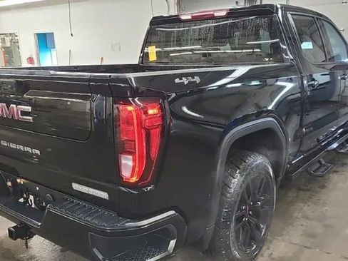 Used 2022 GMC Sierra 1500 Elevation image 3