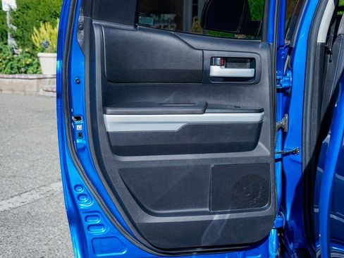 Used 2016 Toyota Tundra SR5 image 31