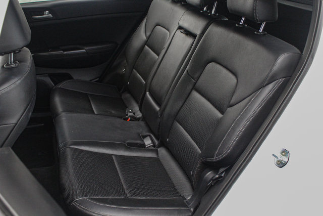 Used 2022 Kia Sportage Nightfall Edition AWD/4WD image 13