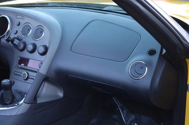 Used 2008 Pontiac Solstice GXP w/ Premium Package RWD image 32