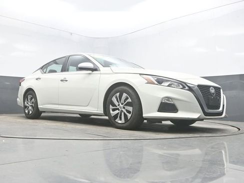 Used 2021 Nissan Altima 2.5 S FWD image 29
