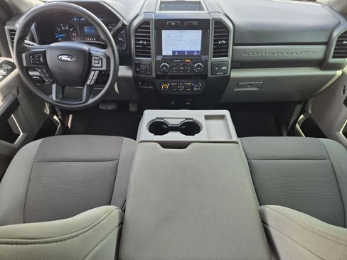 Used 2020 Ford F250 XL w/ STX Appearance Package AWD/4WD image 2