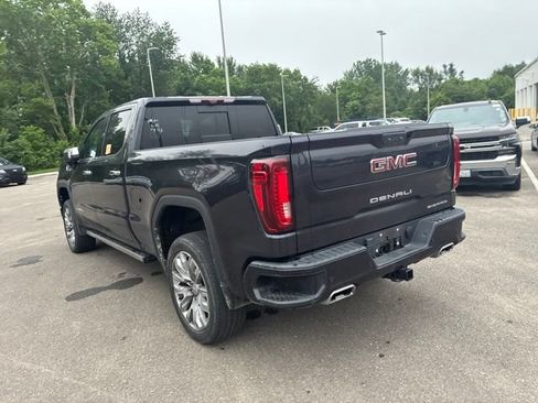 Used 2022 GMC Sierra 1500 Denali w/ Denali Reserve Package AWD/4WD image 11