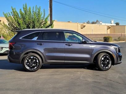 New 2026 Kia Sorento S w/ S Panoramic Sunroof Package