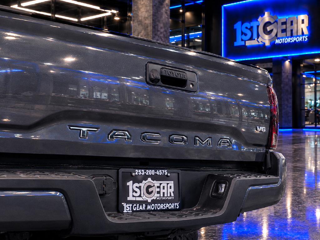 Used 2021 Toyota Tacoma TRD Sport AWD/4WD image 15