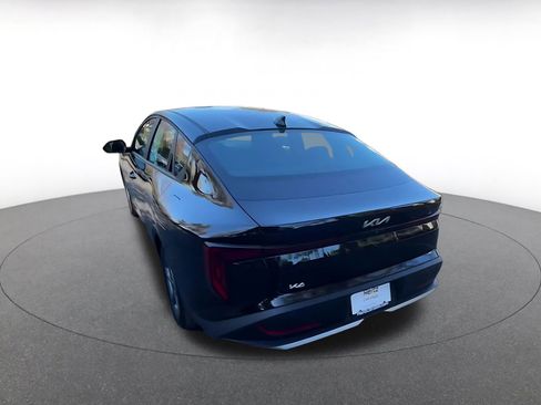 Used 2025 Kia K4 LXS image 10