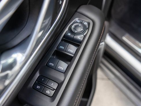 Used 2024 GMC Yukon AT4 w/ Technology Package image 20