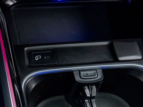 Used 2022 Mercedes-Benz GLB 250 4MATIC image 20