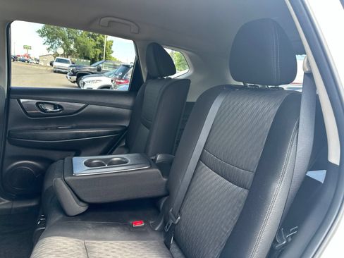 Used 2019 Nissan Rogue SV AWD/4WD image 23