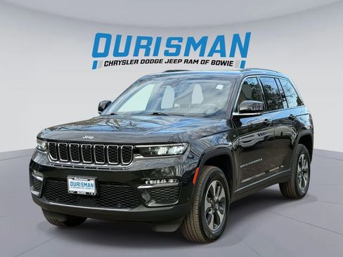 Used 2023 Jeep Grand Cherokee 4WD 4xe w/ Luxury Tech Group II image 5