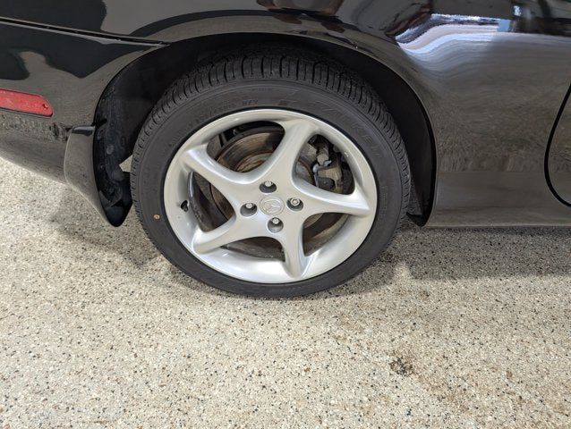 Used 2001 MAZDA MX-5 Miata LS RWD image 10