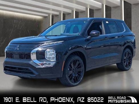 New 2026 Mitsubishi Outlander LE FWD image 1