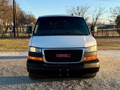 Used 2018 GMC Savana 2500 w/ Driver Convenience Package image 7