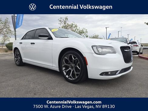 Used 2018 Chrysler 300 S RWD image 1
