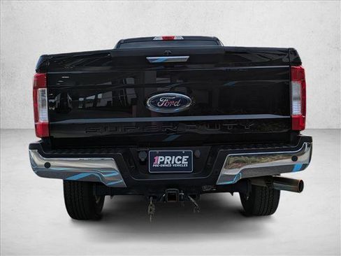 Used 2019 Ford F250 XLT w/ XLT Premium Package image 6