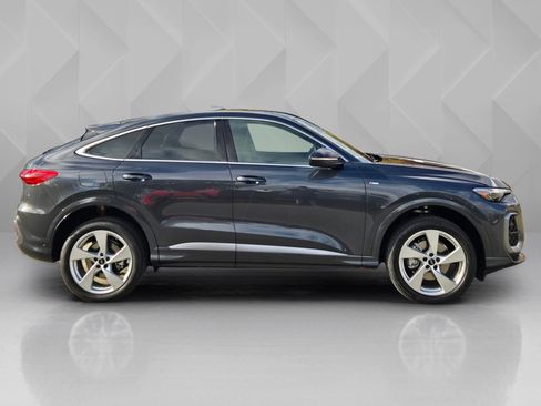 New 2025 Audi Q5 Premium Plus AWD/4WD image 7