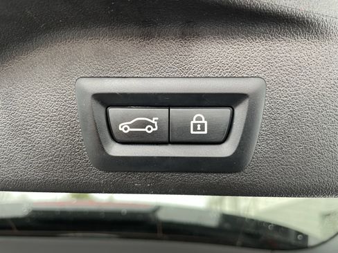 Used 2021 BMW X5 xDrive45e image 38