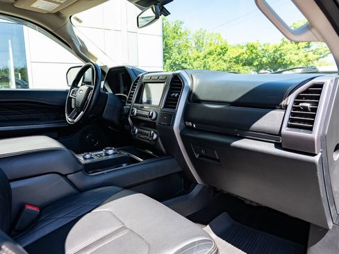 Used 2021 Ford Expedition Max Platinum AWD/4WD image 30