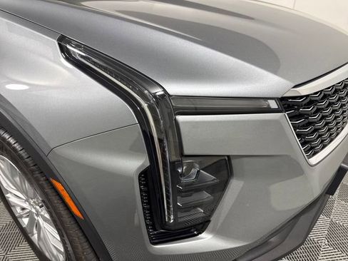 Used 2024 Cadillac XT4 Luxury FWD image 12