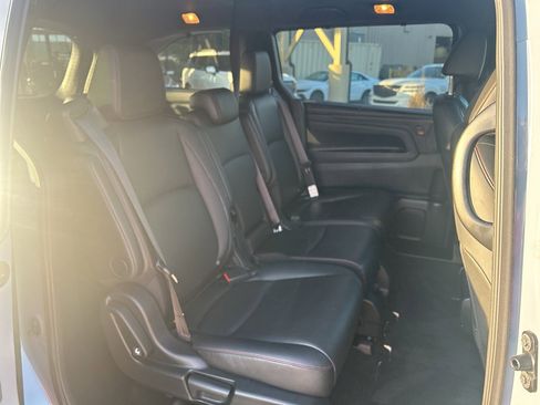 Used 2023 Honda Odyssey Sport image 9