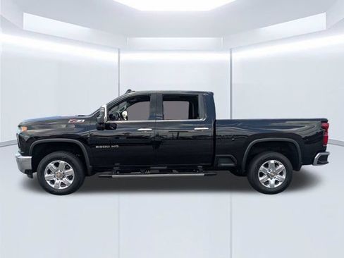 Used 2022 Chevrolet Silverado 2500 LTZ w/ LTZ Plus Package AWD/4WD image 7